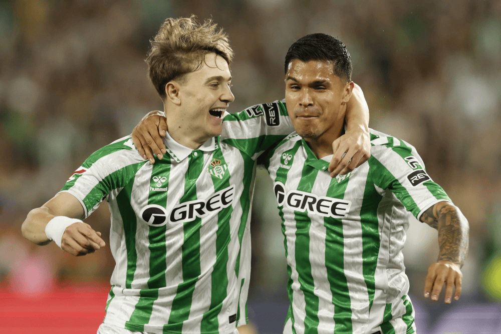 10月18日！西甲！比利亚雷VS贝蒂斯！马竞VS奥萨苏纳！赛前前瞻分析！